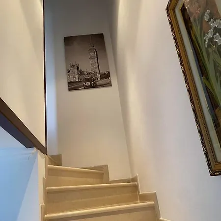 Memas Maisonette